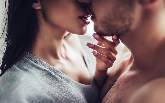 Las 11 mejores posiciones sexuales que tienes que practicar si eres mujer